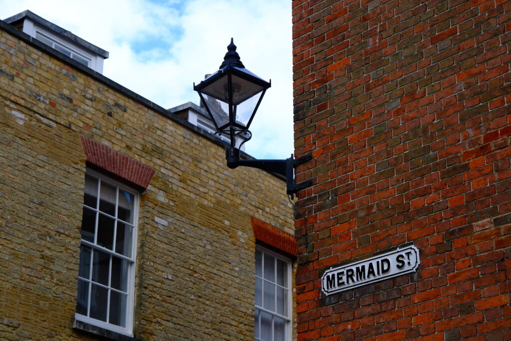 Mermaid St
